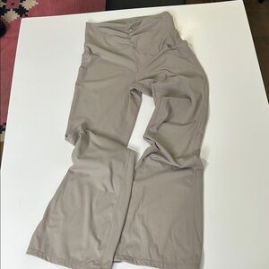 Small Beige workout flare leggings, extra long.